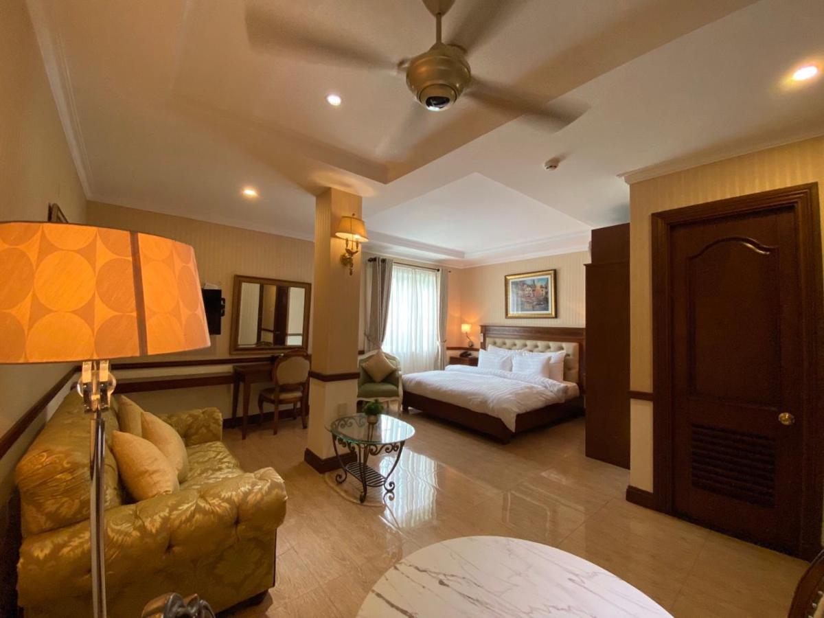 Central Hotel & Residences Swimming Pool Ho Chi Minh City Bagian luar foto