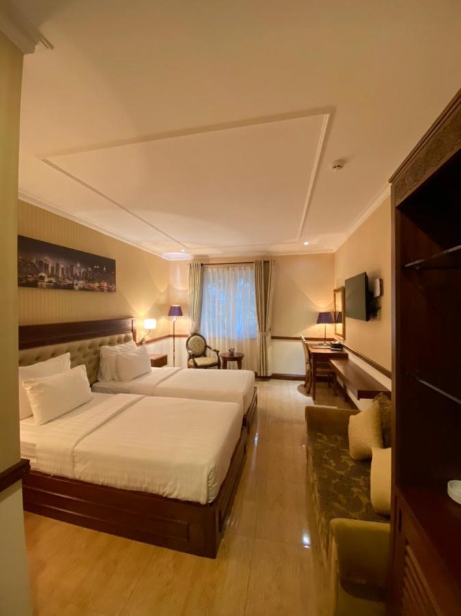 Central Hotel & Residences Swimming Pool Ho Chi Minh City Bagian luar foto