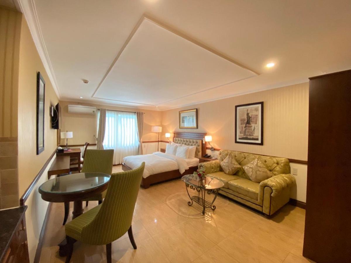 Central Hotel & Residences Swimming Pool Ho Chi Minh City Bagian luar foto
