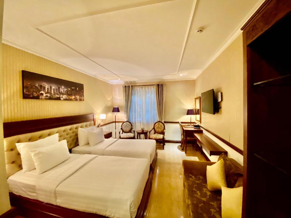 Central Hotel & Residences Swimming Pool Ho Chi Minh City Bagian luar foto
